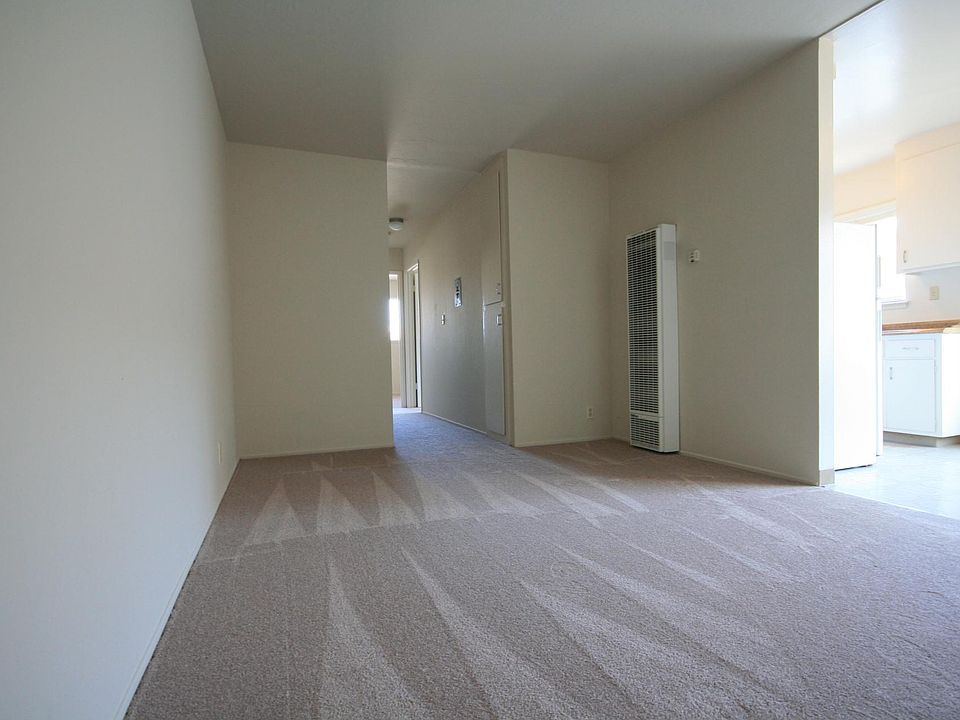 2nd image of 651 La Grande Dr APT 3