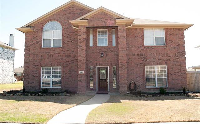 1st image of 629 Burchshire Ln