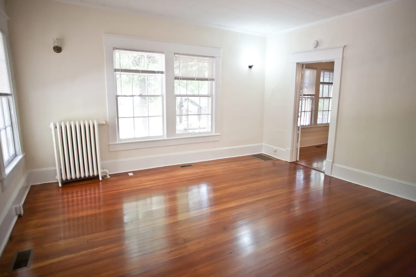 101 Isaac Ln — Photo 3