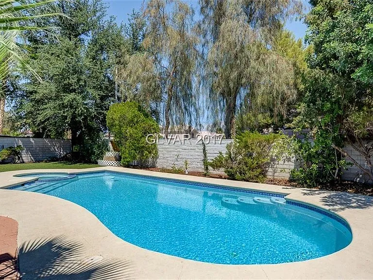 1826 Quarley Pl — Photo 1