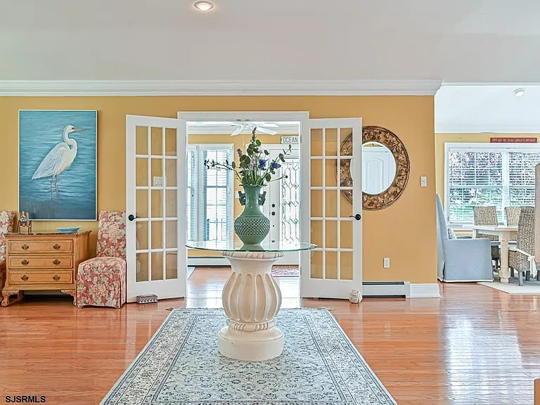 2304 Ocean Ave — Photo 7