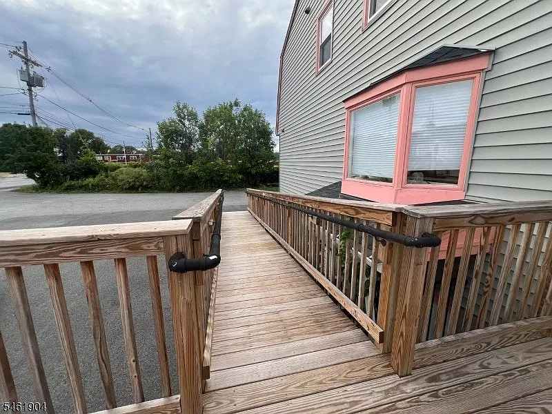 2 bed, 1620 sqft, $2,300 — Photo 3