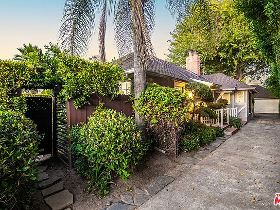 2nd image of 4226 Tujunga Ave