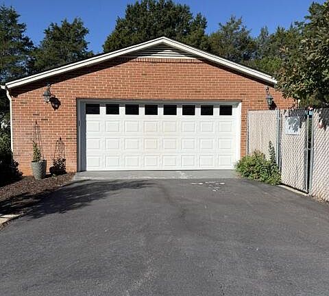 2nd image of 83 Red Hill Rd