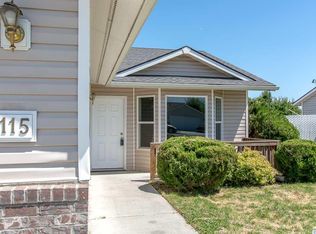 1115 N Beech Ave, Pasco, WA 99301