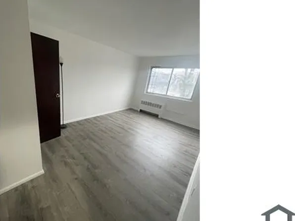 2822 Olinville Ave Floor 3, Bronx, NY 10467