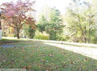 4640 Devoe Rd, Winston Salem, NC 27107