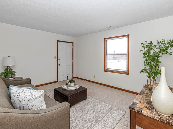 3rd image of 1555 Metzler Dr #1555