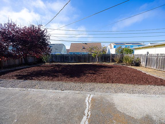 3rd image of 12 Sonora Ave
