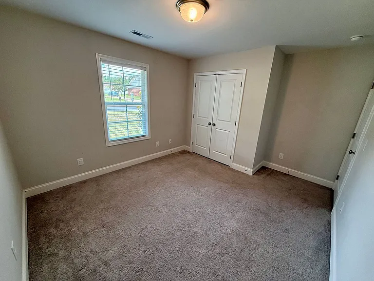 1165 Malone Dr — Photo 11