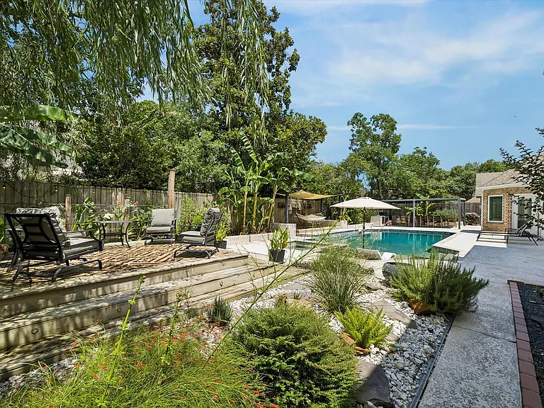 1534 Mission Springs Dr — Photo 37
