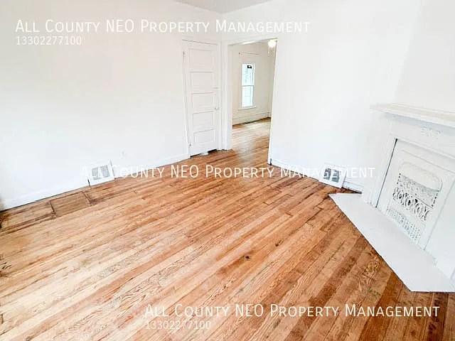 519 E 103rd St — Photo 11