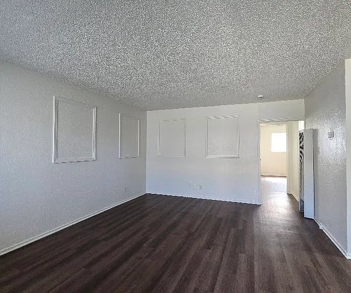 1379 E San Bruno Ave #C — Photo 4