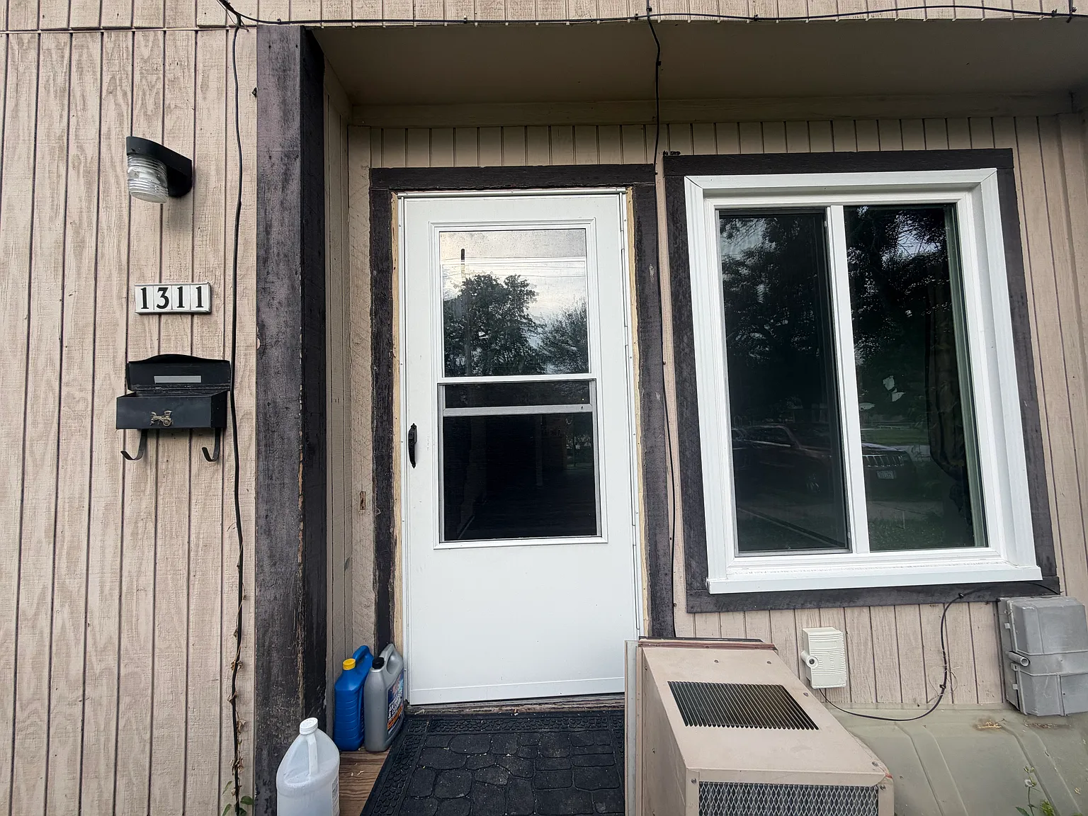 2 bed, 1170 sqft, $1,095 — Photo 3