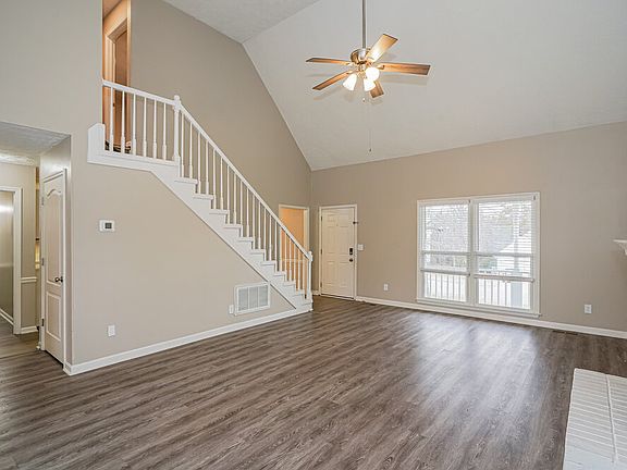 4th image of 109 Saint Michaels Ln