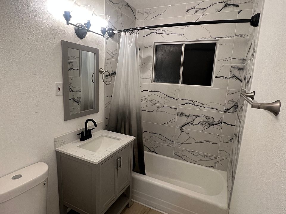 2nd image of 5569 Bonnie St