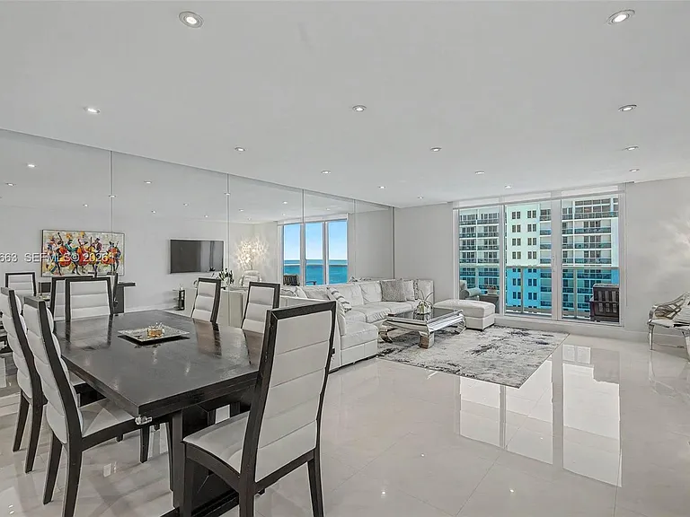 2301 Collins Ave #1210 — Photo 6
