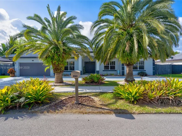 15750 SW 45th St, Miami, FL 33185