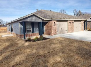 1621 E Central St, Siloam Springs, AR 72761