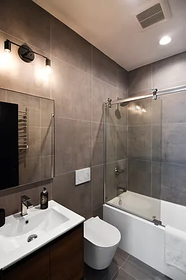 Rented by The Agency | media 12