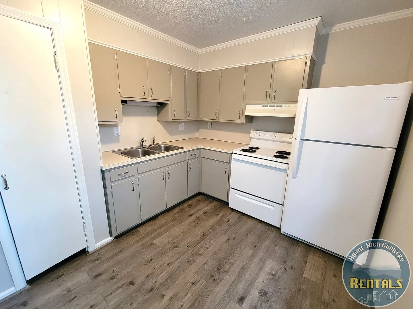 243 Bamboo Road — Photo 4