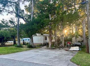 7165 Algonquin St, Weeki Wachee, FL 34607