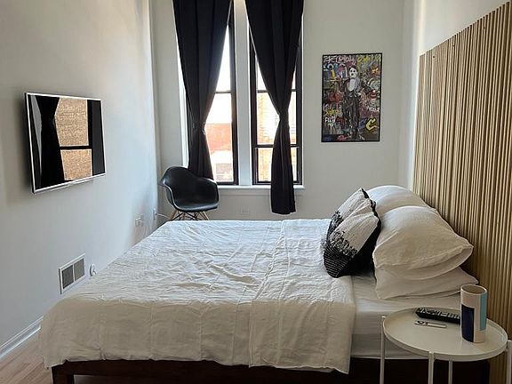4th image of 1560 N Milwaukee Ave #3F