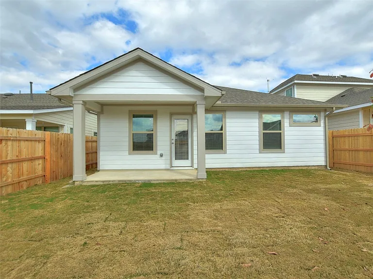 8205 Cottage Rose Dr — Photo 26
