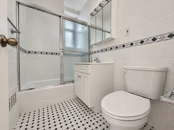 4 Park Avenue #9L, photo 4