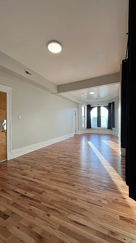 1124 S Richmond St #3 Photo 1