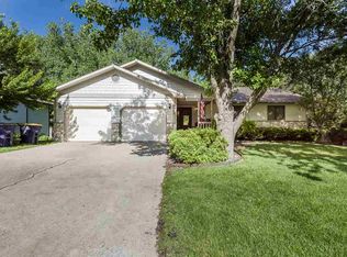 2022 Plymouth Rd, Manhattan, KS 66503