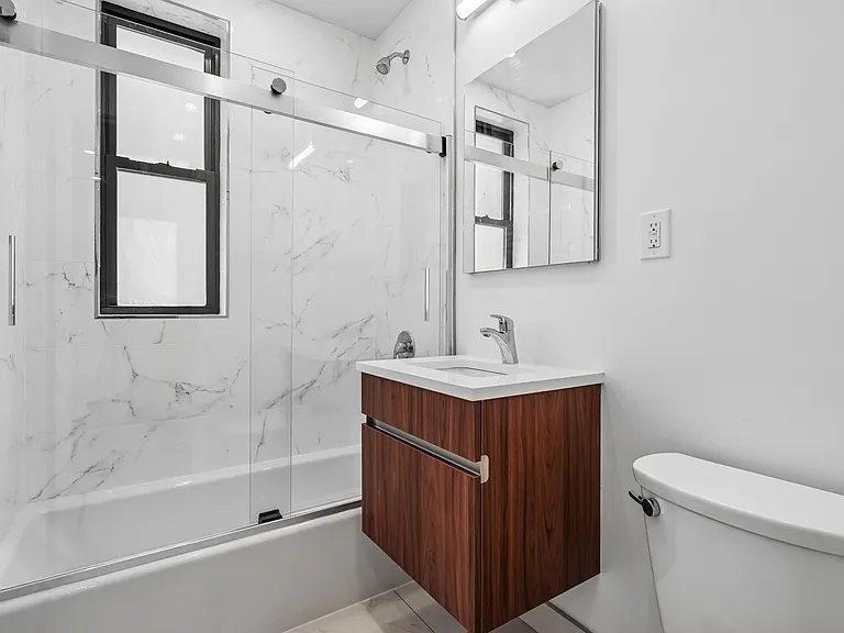 920 Riverside Dr #53 — Photo 7