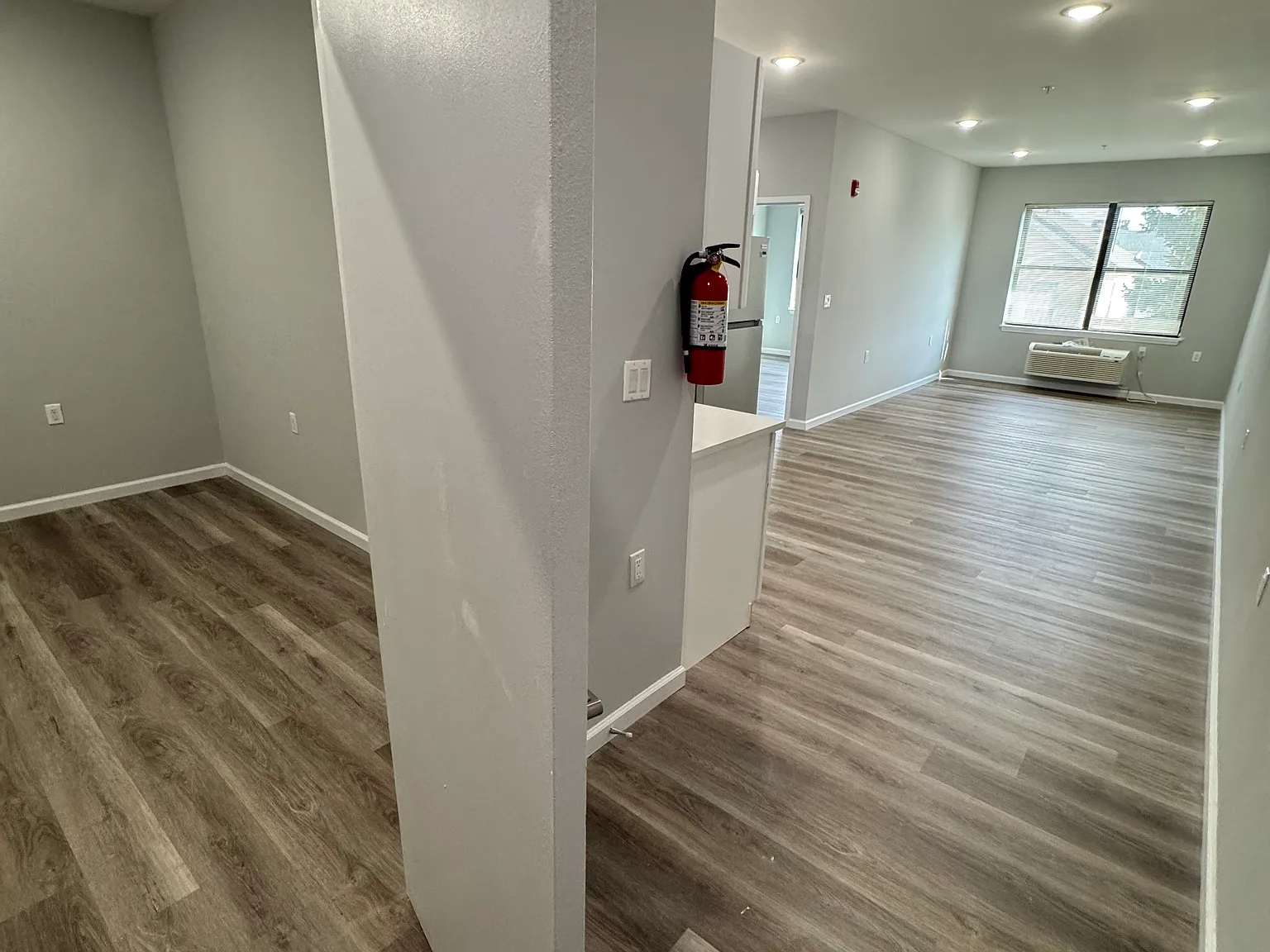 4 bed, $2,863 — Photo 3