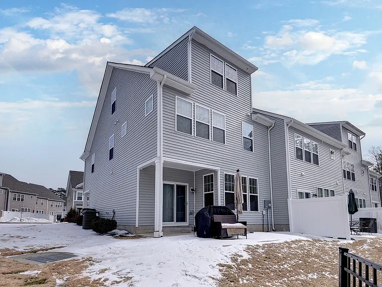 7714 Leeds Castle Ln — Photo 21