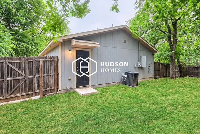 1620 Mockingbird Ln — Photo 12