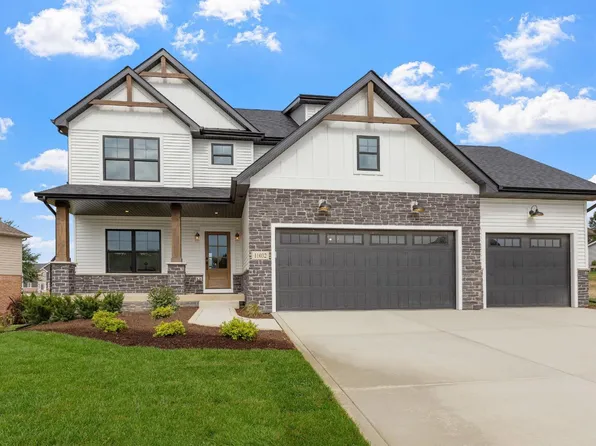 11032 Deer Creek Dr, Winfield, IN 46307