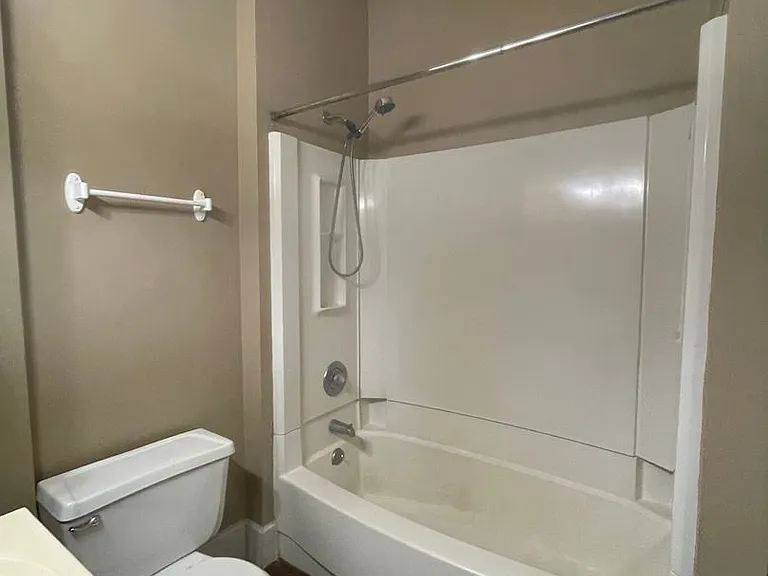 417 Constitution St — Photo 28