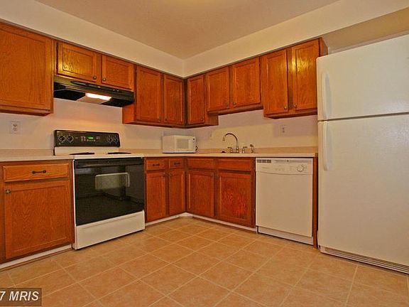 5th image of 5617 Independence Cir
