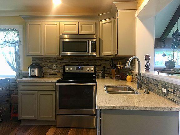 4th image of 930 N Mantua St