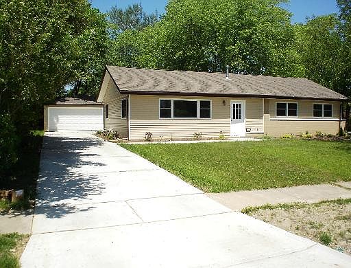1st image of 280 Navajo Ln