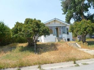 904 12th St, Rawlins, WY 82301