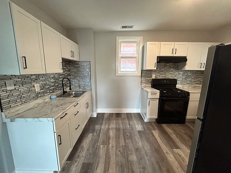 7004 S Honore St #4 — Photo 14