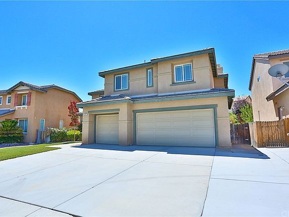 2nd image of 13857 Goldfinch Ct