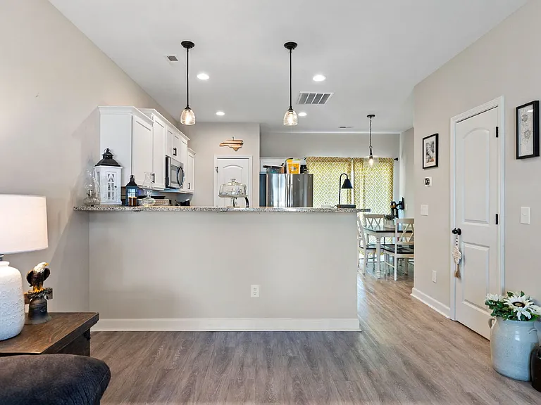 68 Catalina Cir — Photo 14