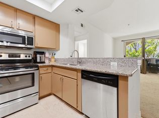 680 Camino De La Reina #2201, San Diego, CA 92108