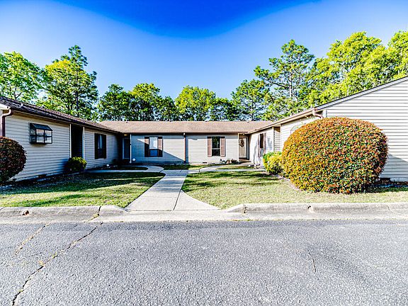 2nd image of 586 Countrytown Dr