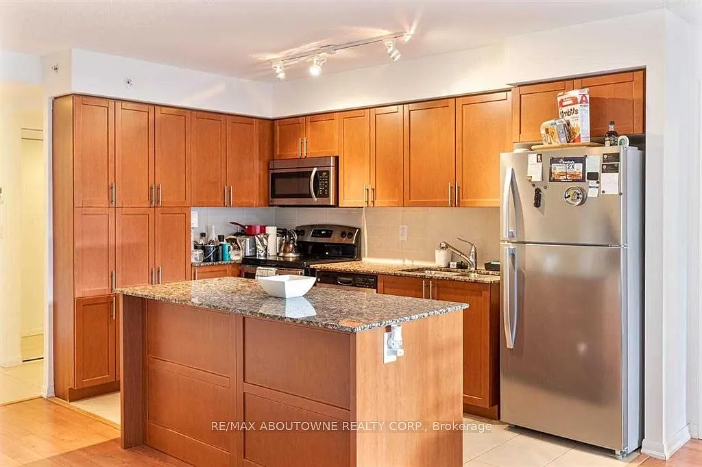 3 bed, $2,800 — Photo 4