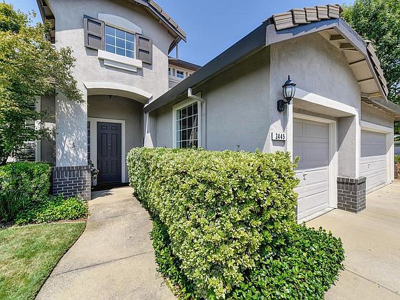 3rd image of 3445 Cabrito Dr