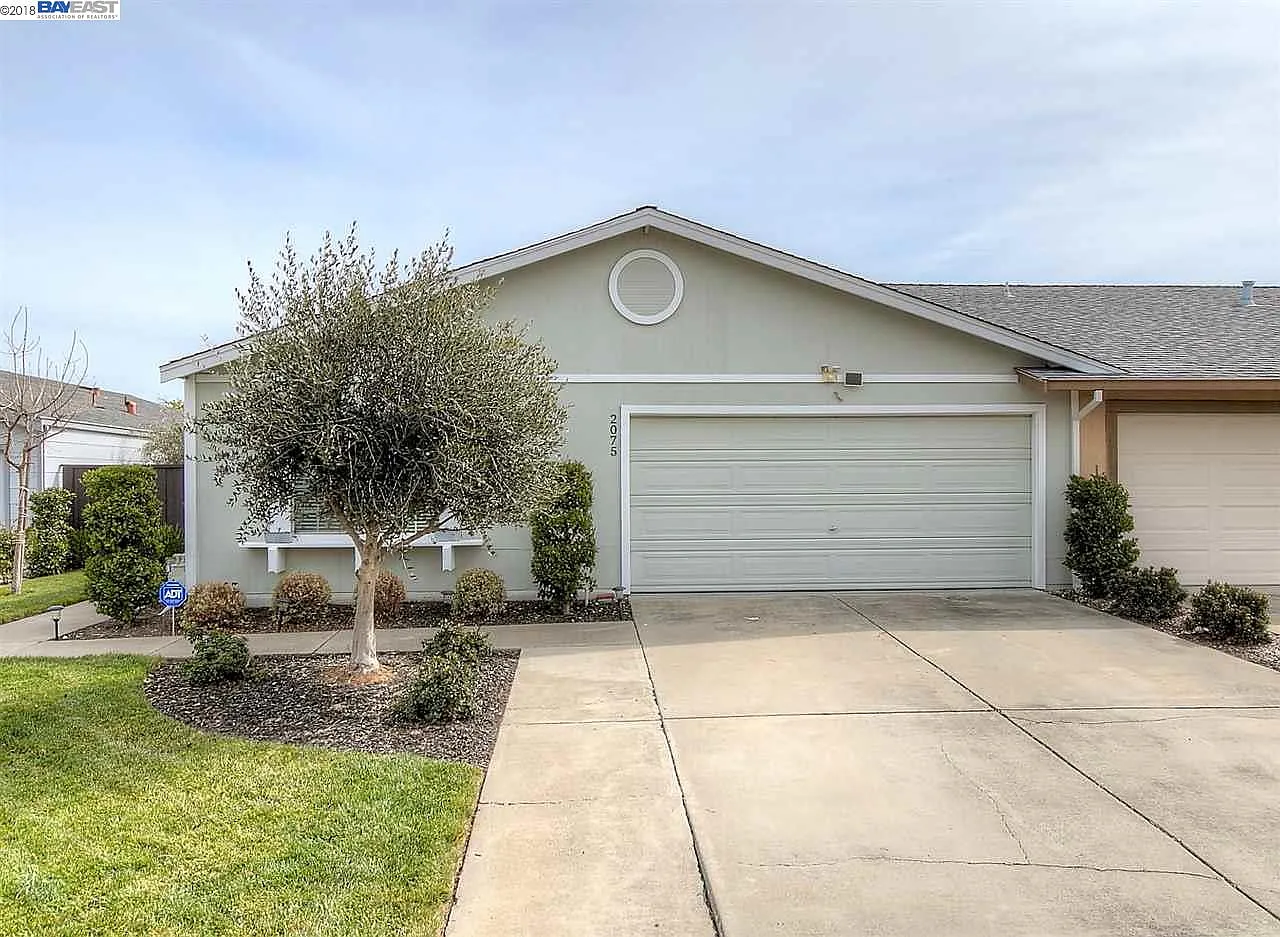 2075 Ponderosa Dr photo 1
