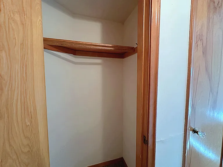 Ford Parkway Apartments — Photo 15